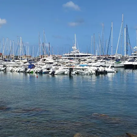 Semesterbostad La Casetta Bianca Vicino Mare