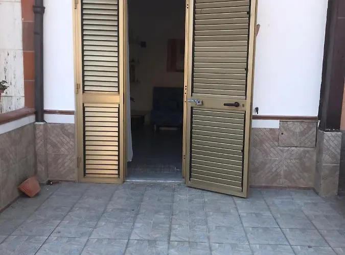 La Casetta Bianca Vicino Mare Casa de Férias *